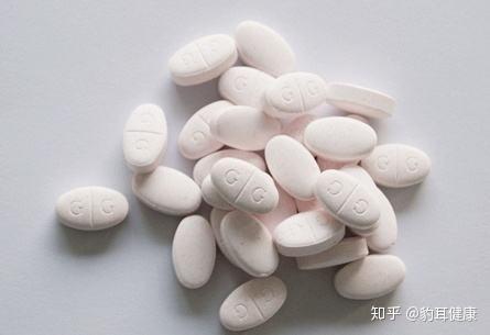 中老年人补钙什么时间吃钙片最好(老年补钙吃钙片多长时间)-硒宝网