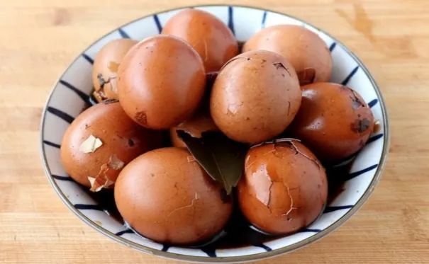 鸡蛋补钙吗（鸡蛋补钙吗含钙吗）-硒宝网