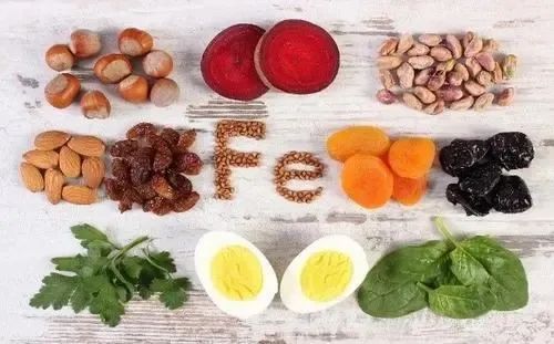 孕妇补铁吃什么（孕妇吃补铁的大便墨绿色）-硒宝网