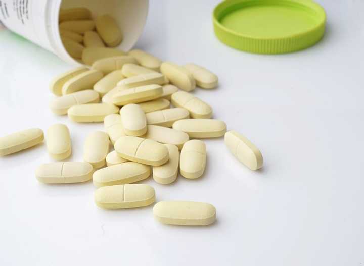 青少年补钙吃什么钙片好（青少年补钙吃什么钙片好）-硒宝网