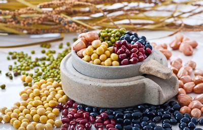 补铁补血的食物(补血食物补铁还是补钙)-硒宝网