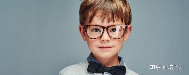 婴儿补钙吃什么（婴儿补钙吃多久要停一停）-硒宝网