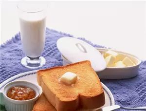 孕妇能吃钙片补钙吗(孕妇补钙吃钙片好还是液体钙好)-硒宝网