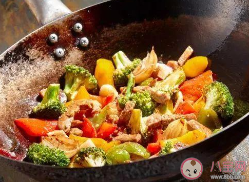 铁锅补铁(铁锅补铁是科学说法吗)-硒宝网