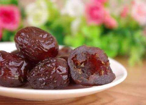 孕妇吃啥补铁(孕妇吃补铁的大便墨绿色)-硒宝网