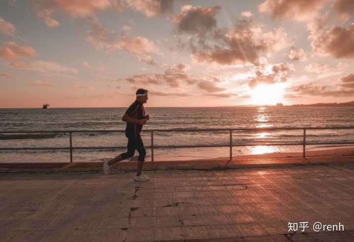 如何补钠(钠补的太快会产生什么后果)-硒宝网