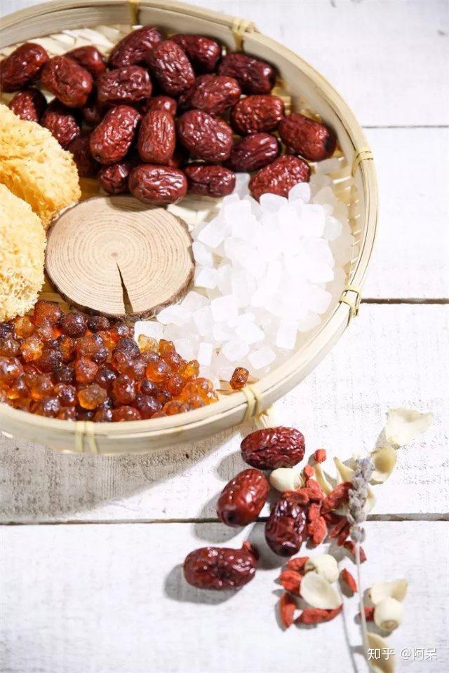 桂圆补铁吗（桂圆补铁怎么吃效果好）-硒宝网