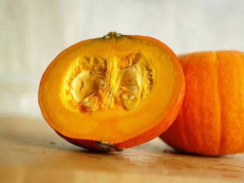 硒锌宝能治痘痘吗（痘痘锌能治宝硒病吗）-硒宝网