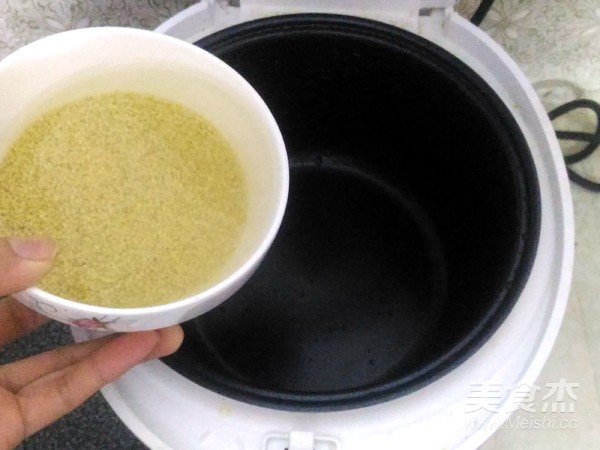 小米补铁吗(小米补铁还是大米补铁)-硒宝网