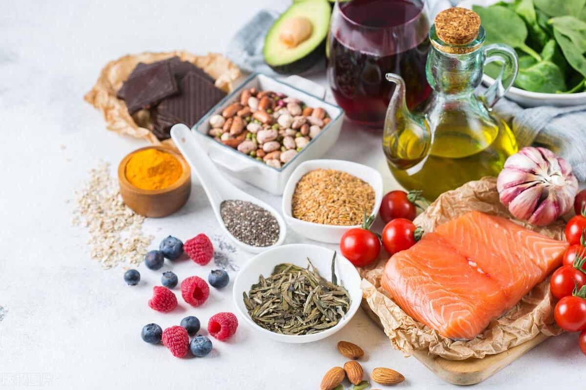 孕晚期吃什么补铁(孕晚期吃补铁的药拉黑屎)-硒宝网