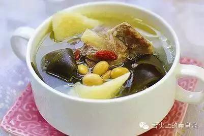 上火能喝锌硒宝吗（锌硒宝不能和什么东西一起吃）-硒宝网