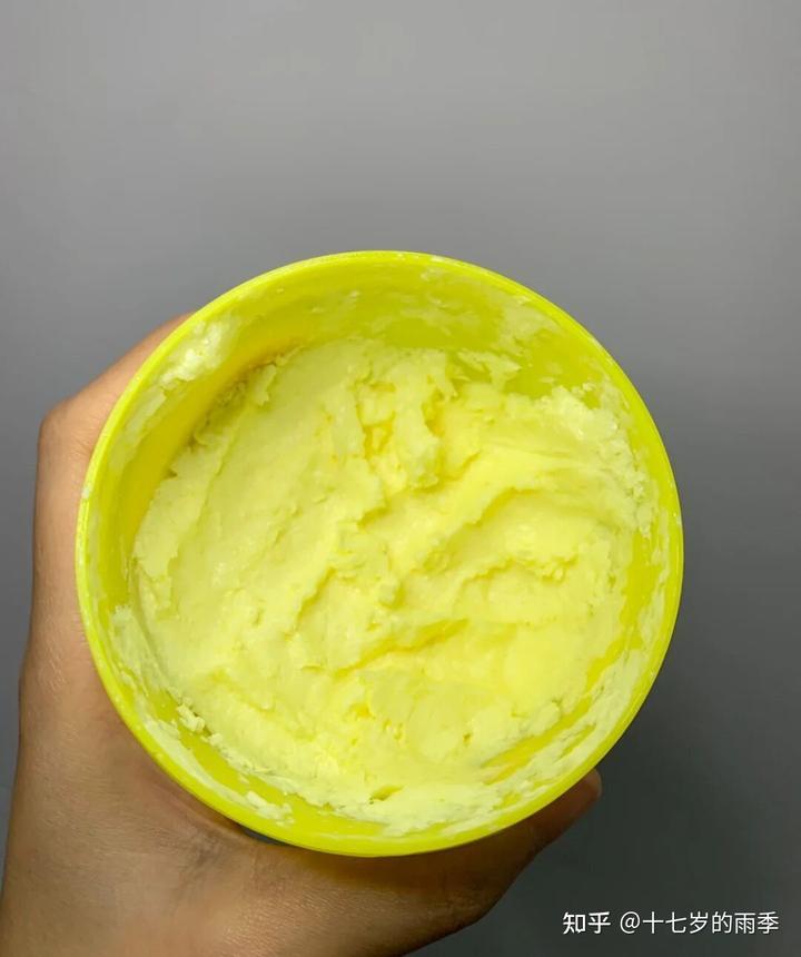 头屑多可以补硒吗女（补硒对头发有什么作用）-硒宝网