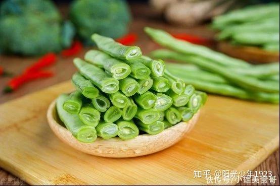 吃什么补硒和钾元素(钾的作用和补硒的好处)-硒宝网