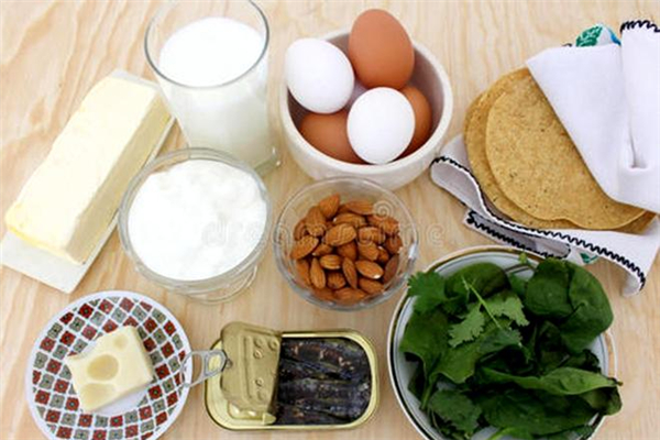 宝宝多大开始补钙（多大开始补钙宝宝吃）-硒宝网