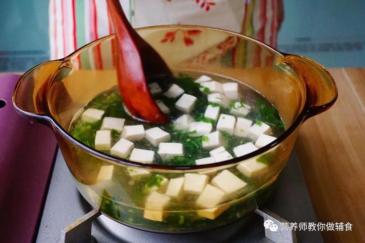 婴儿吃什么补钙(婴儿补钙吃什么最好)-硒宝网