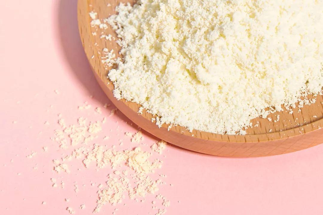 奶粉补钙好还是牛奶补钙好(补钙奶粉和牛奶哪个营养好)-硒宝网