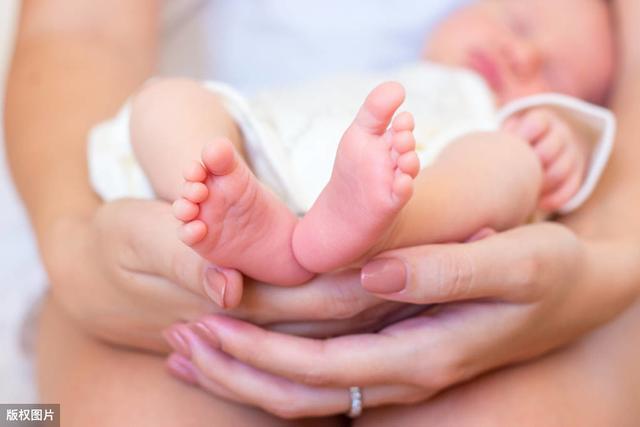 婴儿要补钙吗(婴儿补钙要跟奶隔开时间吃吗)-硒宝网