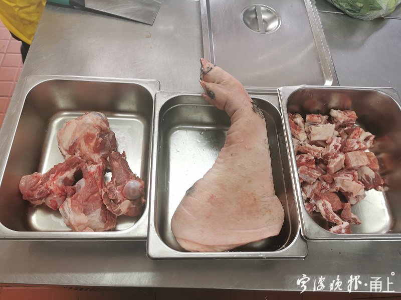 骨头汤补钙吗(骨头汤补钙效果好吗)-硒宝网