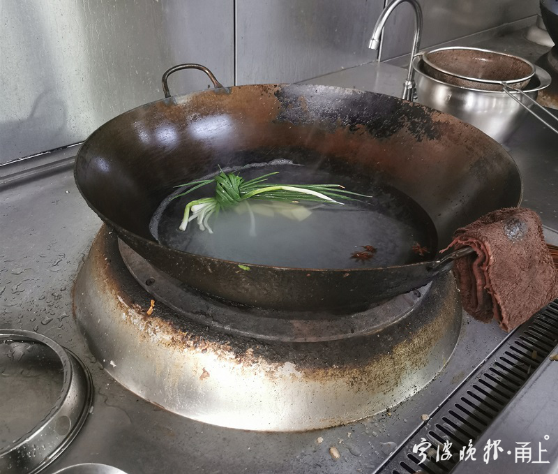 骨头汤补钙吗(骨头汤补钙效果好吗)-硒宝网