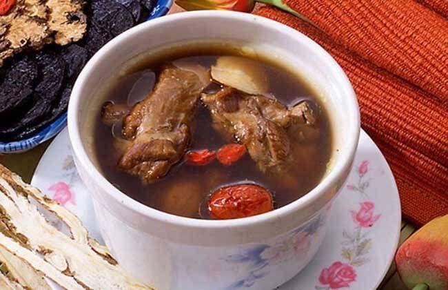 补血补铁的食物有哪些（补血食物补铁有哪些）-硒宝网