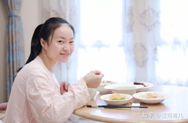 哺乳期妈妈需要补钙吗(哺乳妈妈补钙对宝宝有用吗)-硒宝网