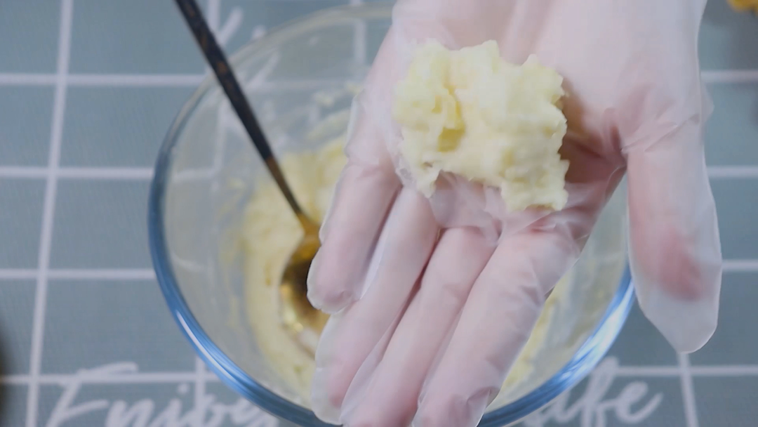 老年人补钙喝什么奶粉最好(奶粉喝补钙老年好人能喝吗)-硒宝网