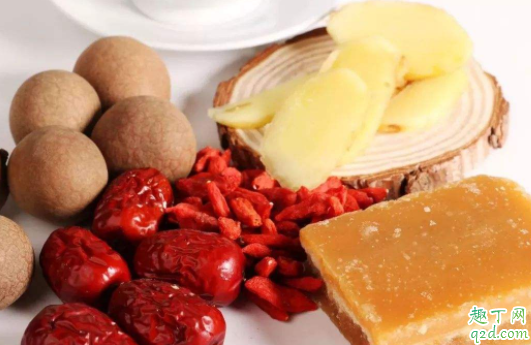 头发补硒好处与坏处（补硒能让白头发变黑吗）-硒宝网