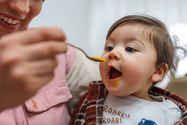 婴儿补铁吃什么铁剂(婴儿吃补铁铁剂会便秘吗)-硒宝网