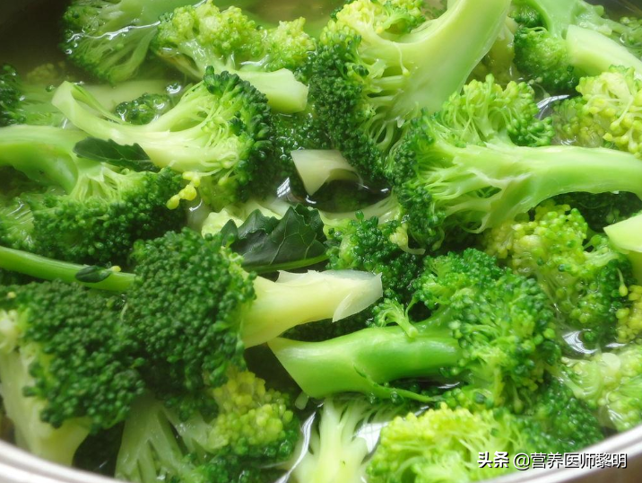 补硒后轻微甲亢好了(甲亢补硒补多久)-硒宝网