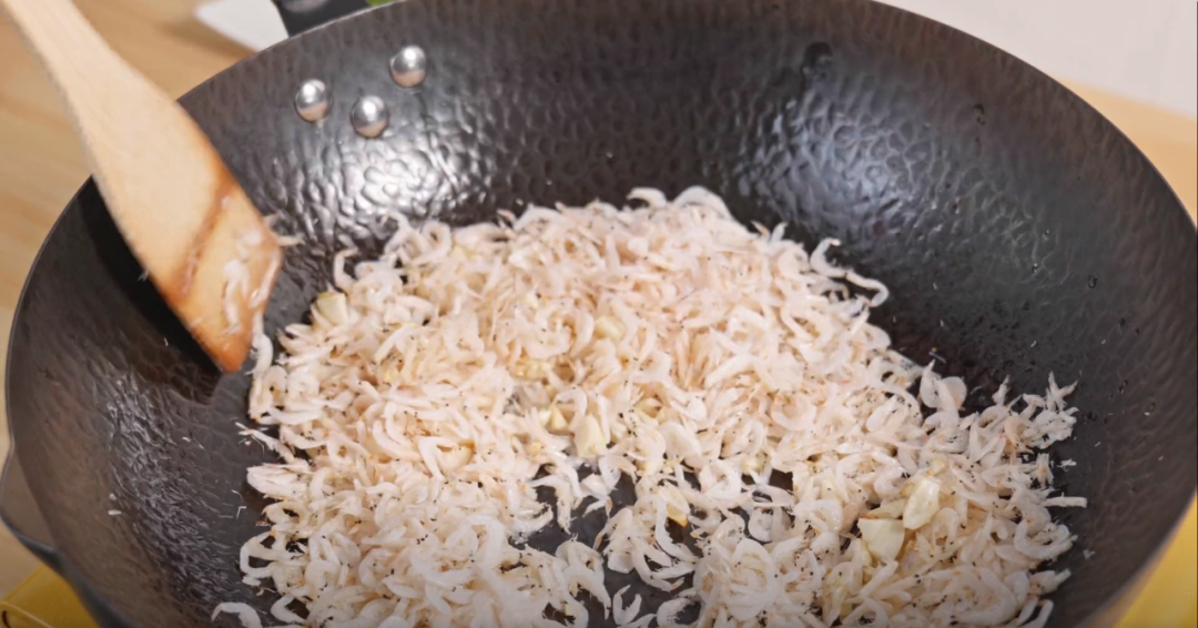 吃鸡蛋可以补钙吗（吃鸡蛋能补充钙吗）-硒宝网