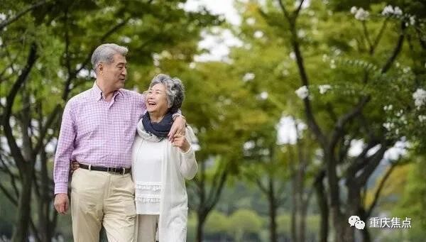 晒太阳会补钙吗（晒补钙太阳会上火吗）-硒宝网