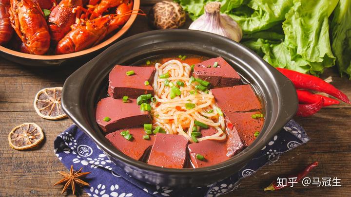 羊血补铁吗（缺铁性贫血吃羊血管用吗）-硒宝网