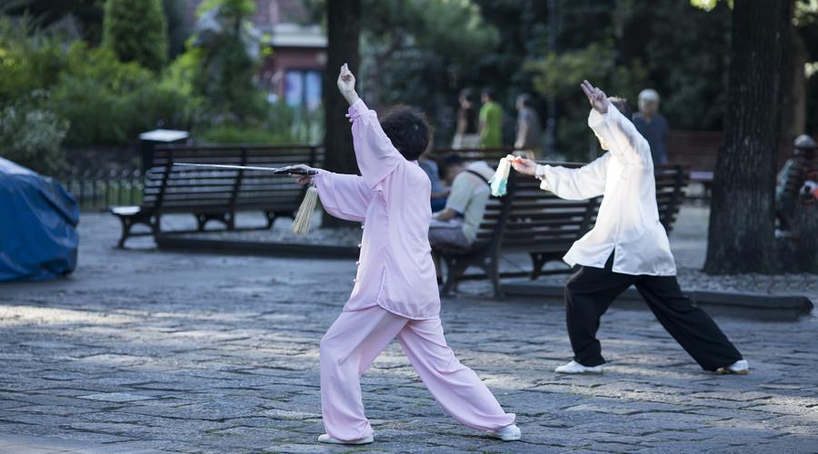 黑芝麻糊补钙吗(黑芝麻糊补身体吗)-硒宝网