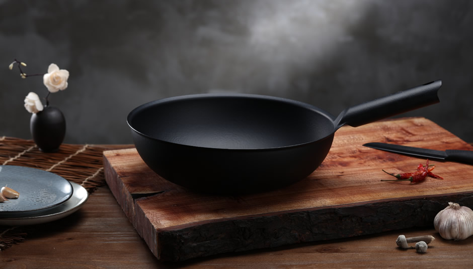 铁锅炒菜可以补铁吗(炒菜铁锅补铁可以吃吗)-硒宝网