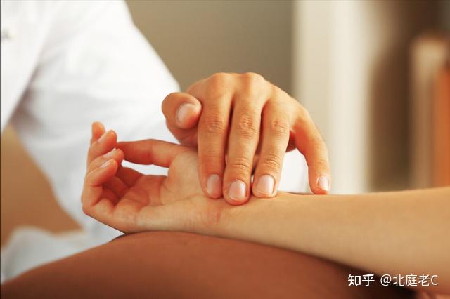 海参补铁吗（海参补铁补血吗）-硒宝网