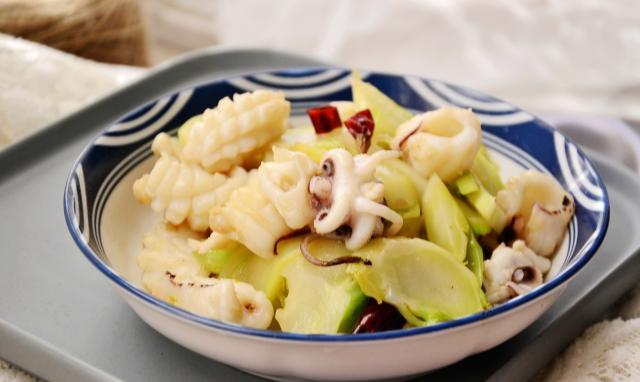 补铁的青菜(青菜补铁效果最好的是哪种蔬菜)-硒宝网