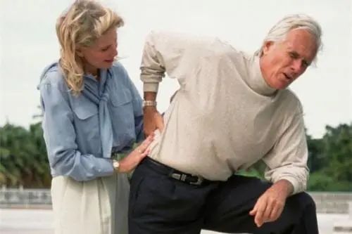 牛骨头汤补钙吗(骨头汤补钙牛奶能喝吗)-硒宝网