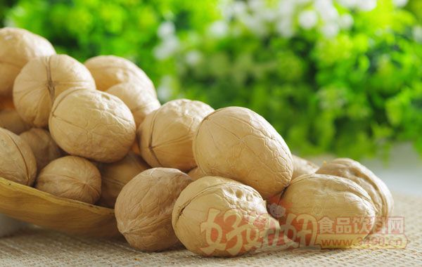 补硒坚果有哪些品种（坚果补品种硒有什么作用）-硒宝网