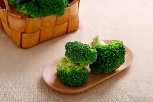 补铁最快的食物有哪些（食物补铁有效吗）-硒宝网