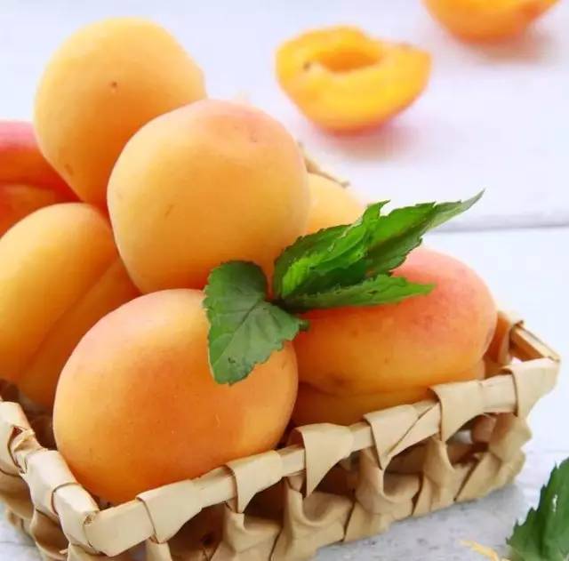 补硒的话需要补钙吗(是否需要补硒)-硒宝网