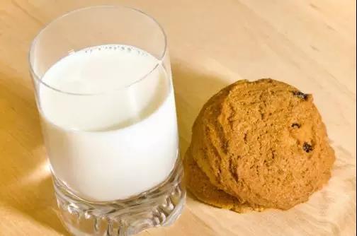 宝宝怎么补铁（宝宝补铁哪个牌子的补铁效果好）-硒宝网