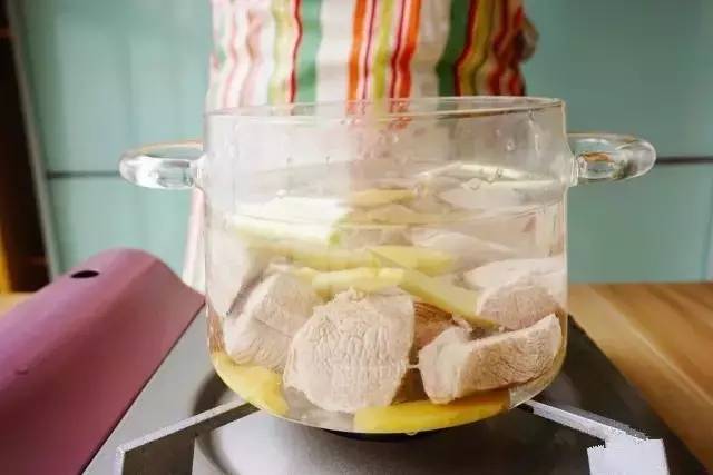 婴儿吃什么补锌（婴儿吃补锌的有啥反应）-硒宝网