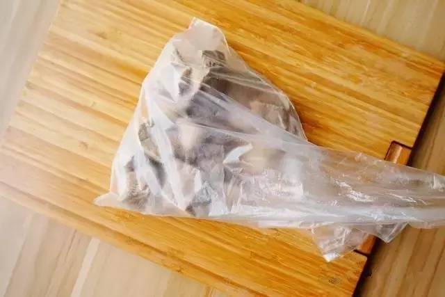 婴儿吃什么补锌（婴儿吃补锌的有啥反应）-硒宝网