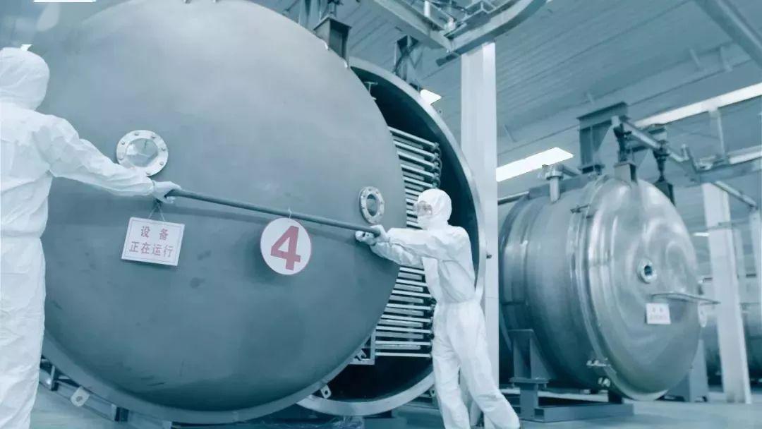 眼睛干涩胀痛吃补硒(眼睛补硒有什么好处)-硒宝网