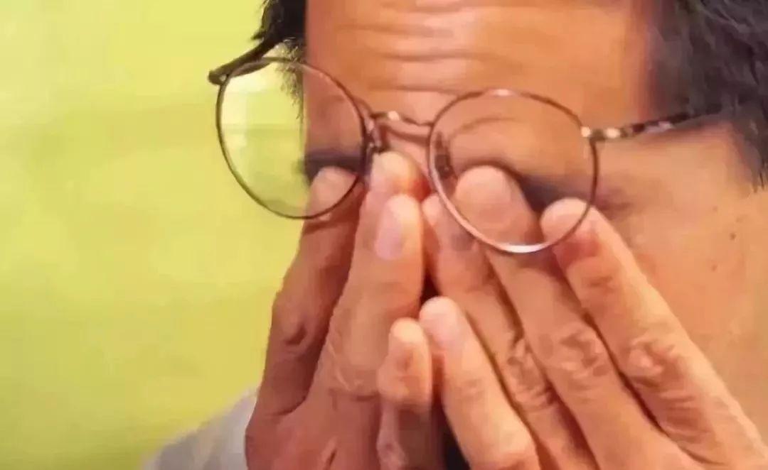 眼睛干涩胀痛吃补硒(眼睛补硒有什么好处)-硒宝网