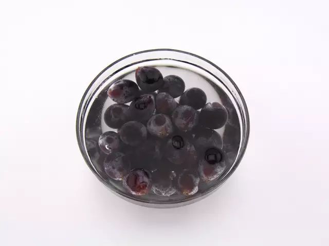 吃香蕉补铁吗(香蕉补铁还是补锌)-硒宝网