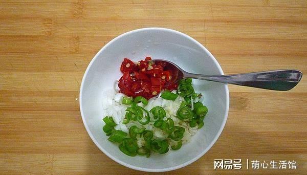 幼儿补钙食谱(幼儿补钙食谱一日三餐)-硒宝网