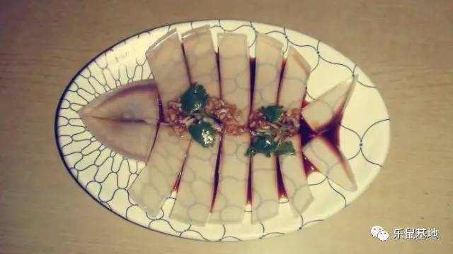 鱼鳞补钙吗（鱼鳞补钙）-硒宝网