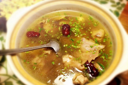 鱼汤能补钙吗(补钙的鱼汤)-硒宝网