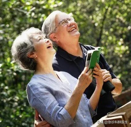 晒太阳真的补钙吗(晒太阳补钙需要直射吗)-硒宝网